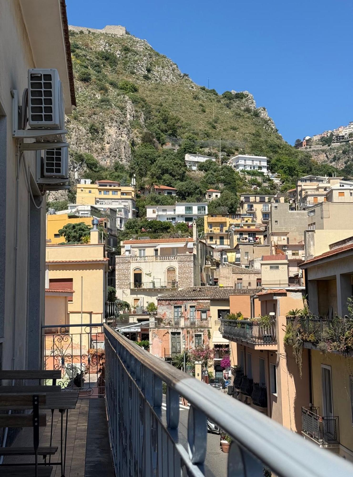 Porta Messina Rooms Taormina Exterior photo